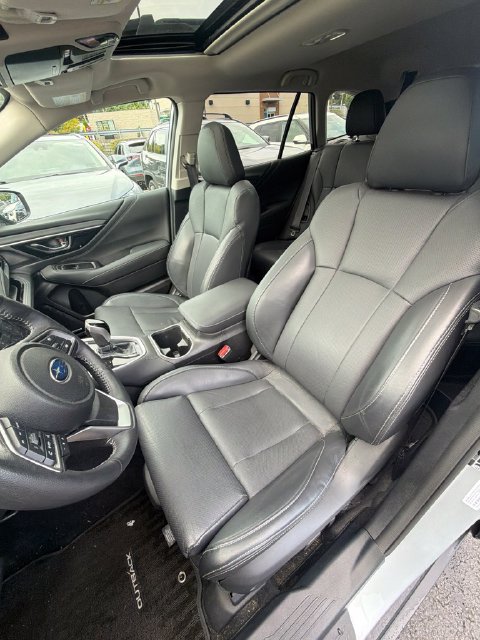 Used 2023 Subaru Outback Limited AWD/4WD image 13
