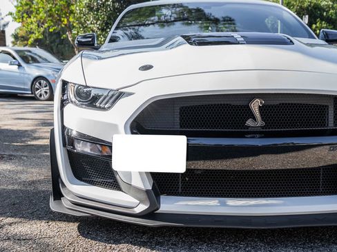 Used 2022 Ford Mustang Shelby GT500 w/ Carbon Fiber Track Pack image 44