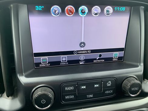 Used 2018 Chevrolet Colorado LT image 23