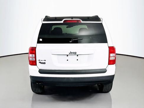 Used 2014 Jeep Patriot Sport w/ Power Value Group AWD/4WD image 6