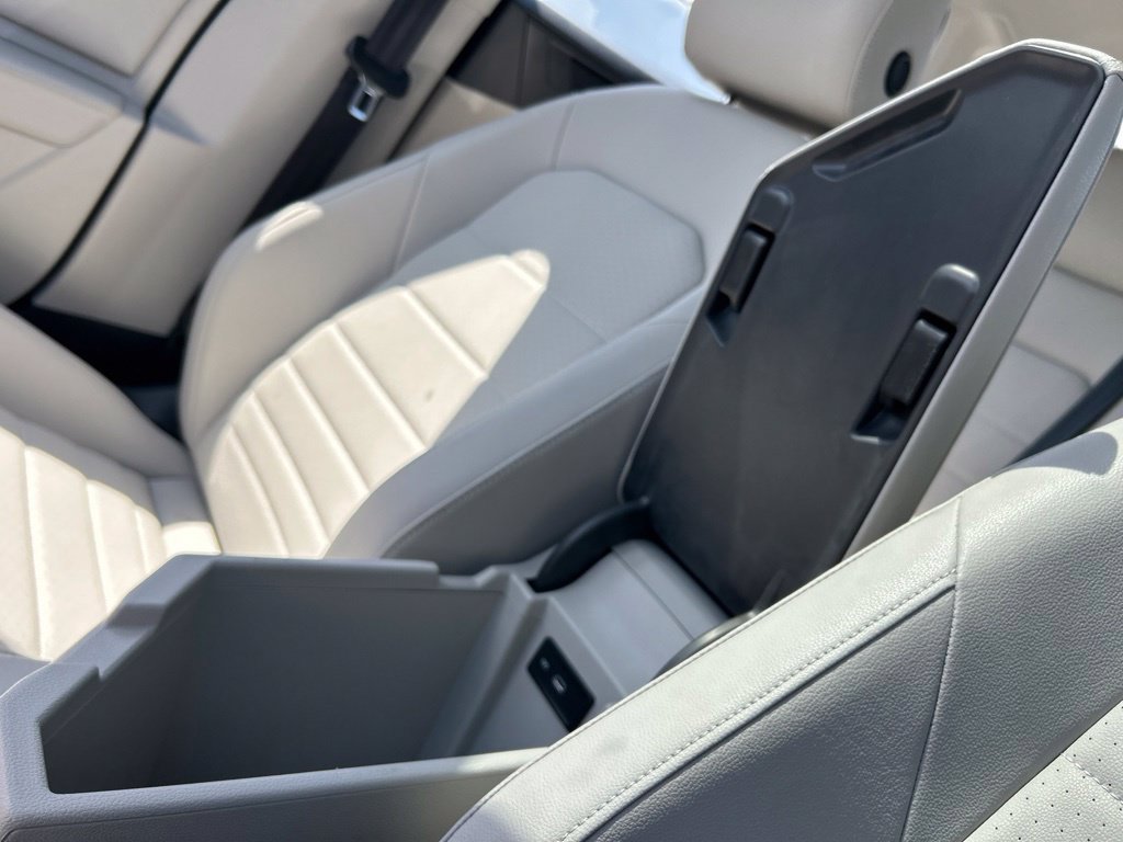 Used 2024 Volkswagen Jetta SE w/ Panoramic Sunroof Package FWD image 38
