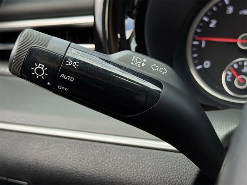 Used 2023 Kia K5 LXS image 23