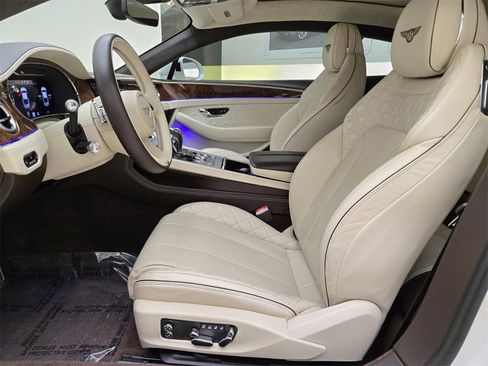 Used 2022 Bentley Continental GT image 19