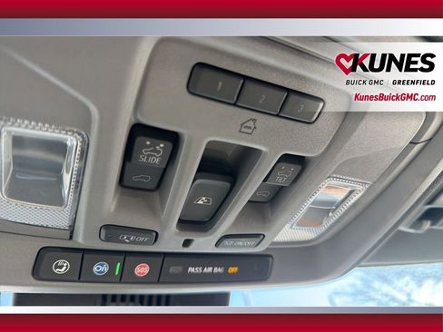 Used 2026 GMC Sierra 3500 Denali w/ Denali Reserve Package AWD/4WD image 32