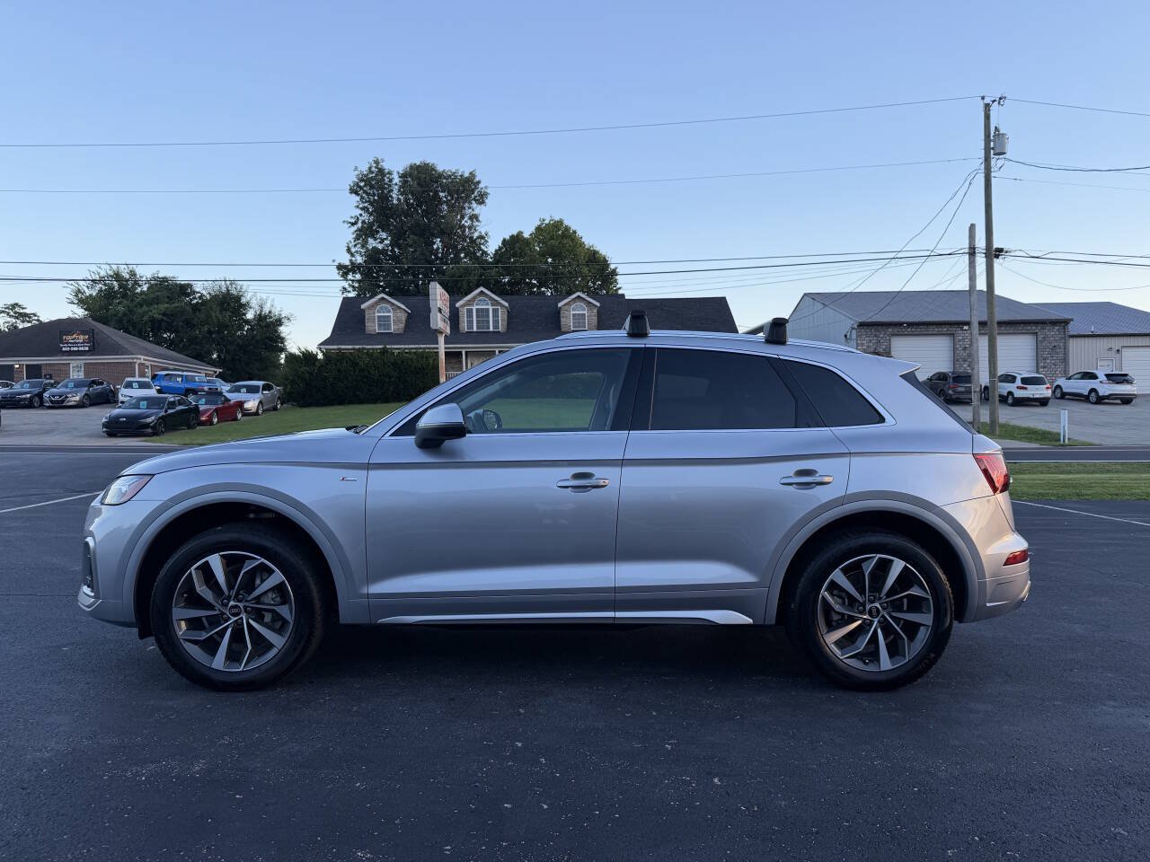 Used 2022 Audi Q5 2.0T Premium Plus AWD/4WD image 3