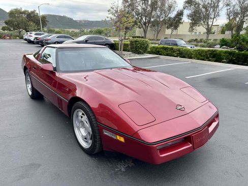 Used 1990 Chevrolet Corvette Coupe image 10