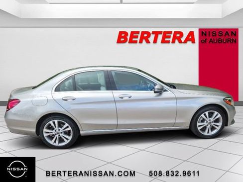 Used 2020 Mercedes-Benz C 300 4MATIC Sedan image 2