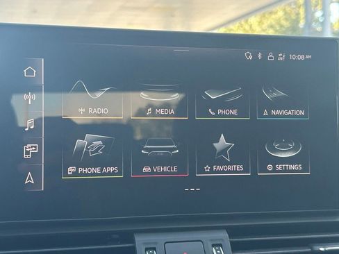 Used 2023 Audi Q5 2.0T Premium w/ Convenience Package image 16