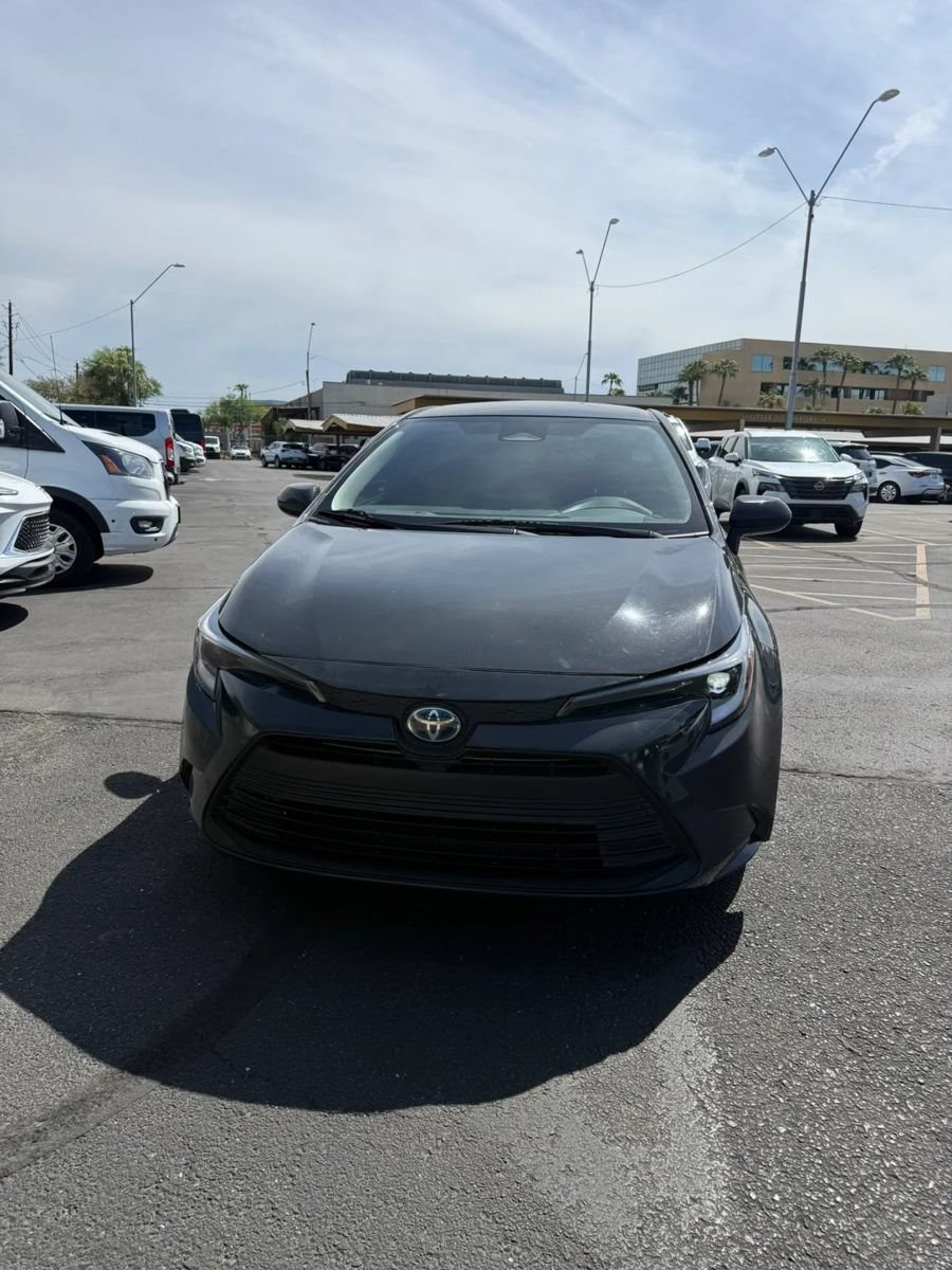 Used 2023 Toyota Corolla LE FWD image 9