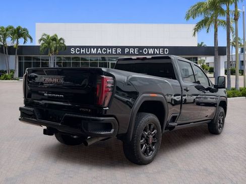Certified 2025 GMC Sierra 2500 AT4 w/ Technology Package AWD/4WD image 7