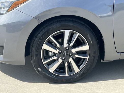 Used 2025 Nissan Versa SV image 32