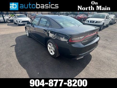 Used 2019 Dodge Charger SXT w/ Leather Interior Group RWD image 3