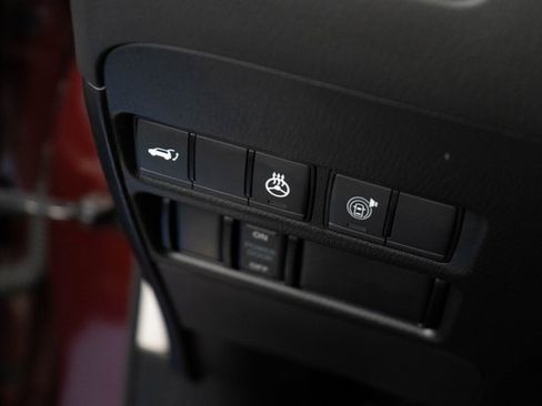 Used 2024 Nissan Armada Platinum w/ Captain's Chairs Package image 27