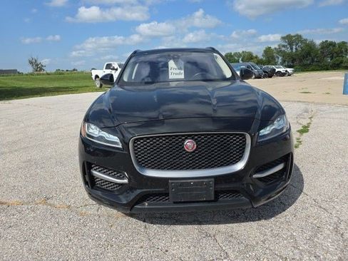 Used 2017 Jaguar F-PACE R-Sport AWD/4WD image 2