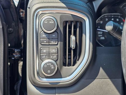 Used 2020 GMC Sierra 1500 Elevation w/ Elevation Value Package AWD/4WD image 23