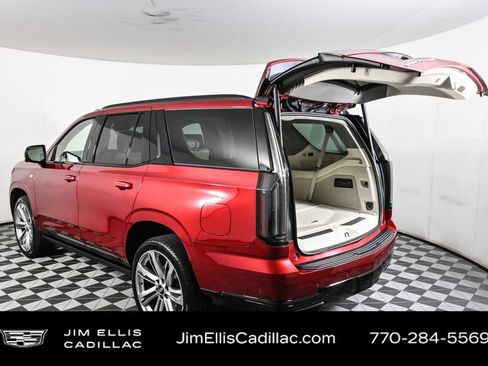 Used 2025 Cadillac Escalade Sport Platinum w/ LPO, Floor Liner Package image 38