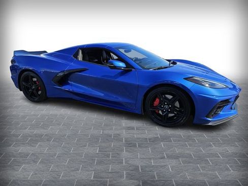 Used 2022 Chevrolet Corvette Stingray Premium Conv w/ Z51 Performance Package image 3