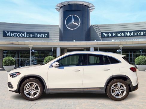 Certified 2022 Mercedes-Benz GLA 250 image 3