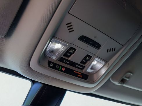 Used 2023 GMC Acadia AT4 w/ Technology Package AWD/4WD image 23
