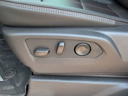 New 2026 Chevrolet Silverado 1500 High Country AWD/4WD image 13