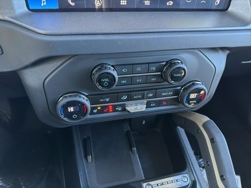 New 2025 Ford Bronco Badlands image 14