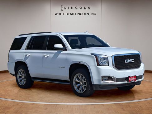 Used 2015 GMC Yukon SLE w/ Convenience Package AWD/4WD image 3