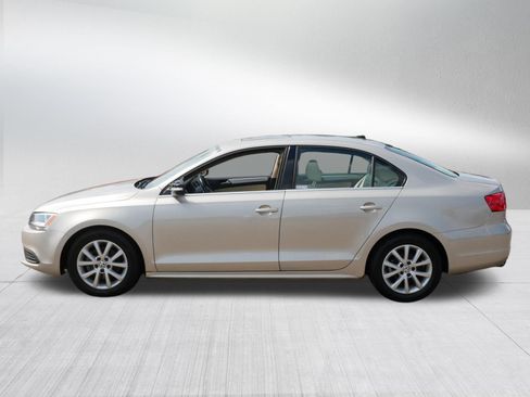 Used 2014 Volkswagen Jetta SE FWD image 4