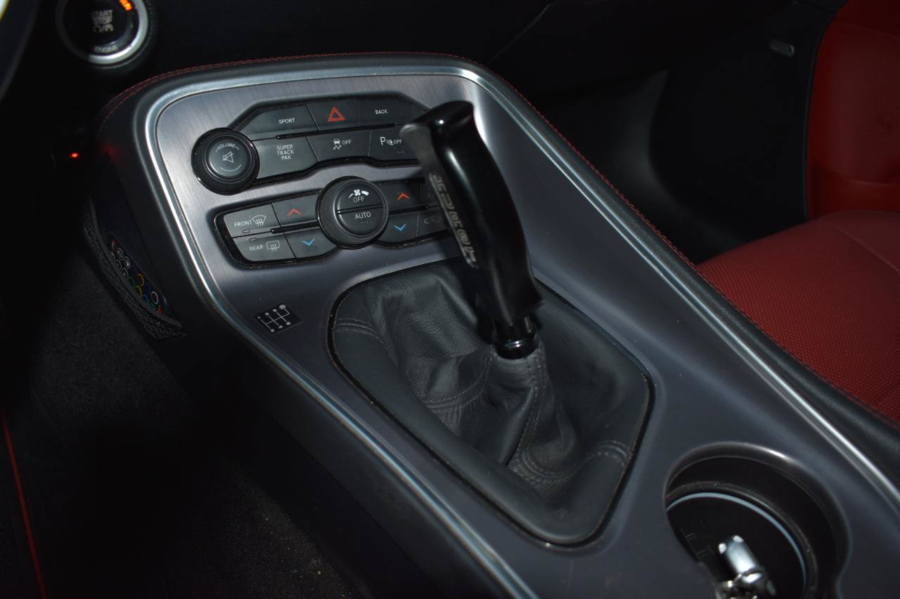 Used 2016 Dodge Challenger R/T Plus RWD image 29