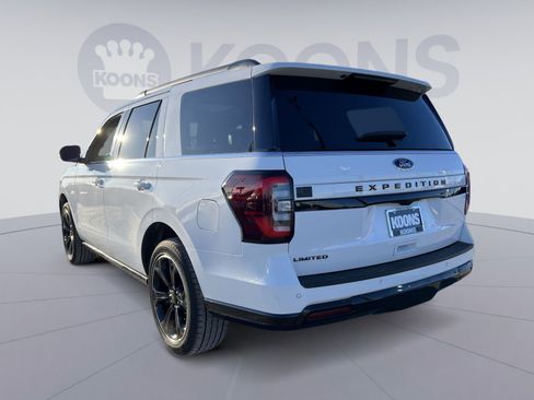 Used 2023 Ford Expedition Limited image 4
