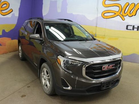 Used 2019 GMC Terrain SLE FWD image 2