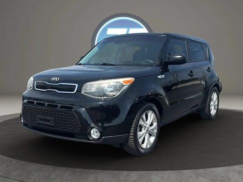 Used 2016 Kia Soul + FWD image 9