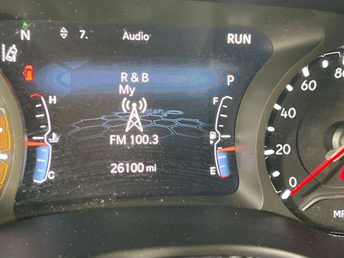 Used 2023 Jeep Compass Limited AWD/4WD image 12