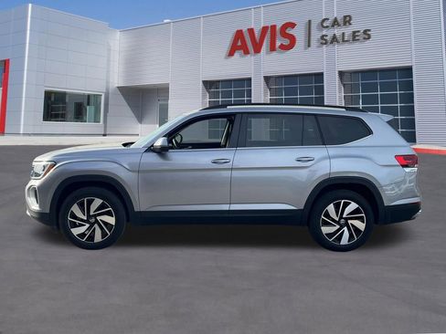 Used 2025 Volkswagen Atlas SE AWD/4WD image 10