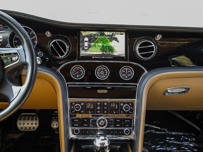 Used 2016 Bentley Mulsanne Speed RWD image 31