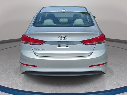 Used 2018 Hyundai Elantra SEL FWD image 6