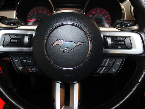 Used 2015 Ford Mustang Premium RWD image 24