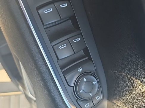 Used 2024 Chevrolet Silverado 1500 LT image 16