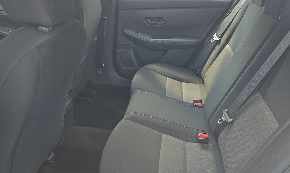 Used 2025 Nissan Sentra SV FWD image 8