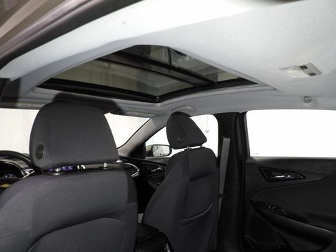 Used 2022 Chevrolet Malibu LT FWD image 13