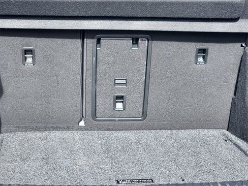 Used 2025 Volkswagen Taos SE image 22