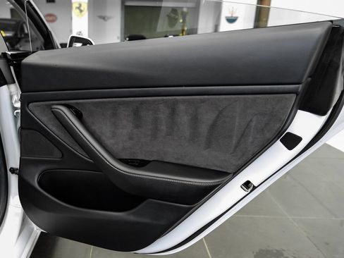 Used 2019 Tesla Model 3 Long Range RWD image 38