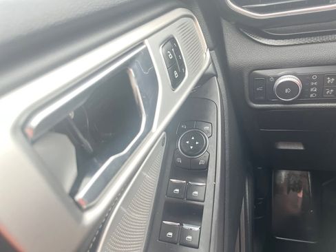 Used 2020 Ford Explorer ST w/ Premium Technology Package AWD/4WD image 17