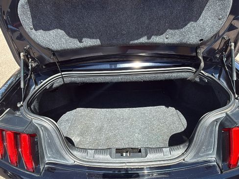 Used 2021 Ford Mustang Premium RWD image 7