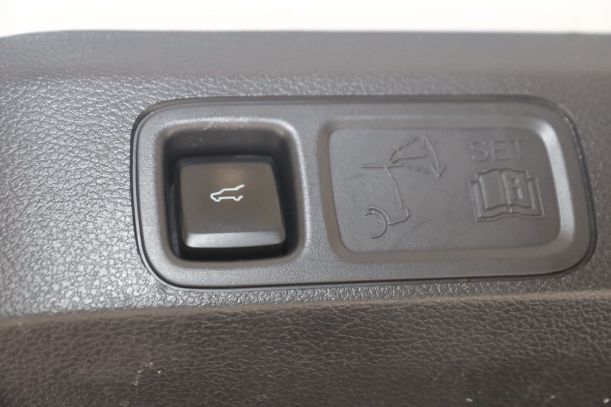 Used 2024 Ford Expedition Limited AWD/4WD image 42