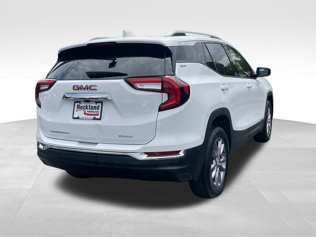 Used 2022 GMC Terrain SLT AWD/4WD image 4