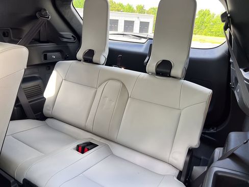 New 2026 Mitsubishi Outlander SE AWD/4WD image 8