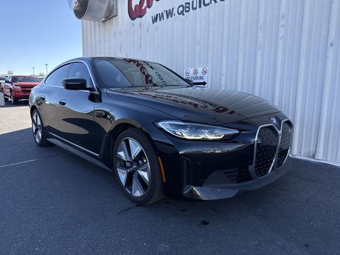 Used 2023 BMW i4 eDrive40 image 32