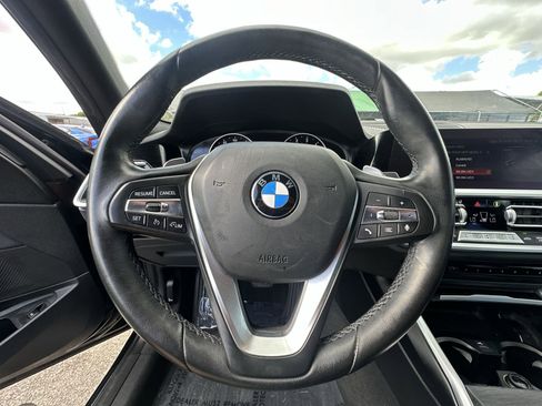 Used 2020 BMW 330i Sedan w/ Driving Assistance Package image 11