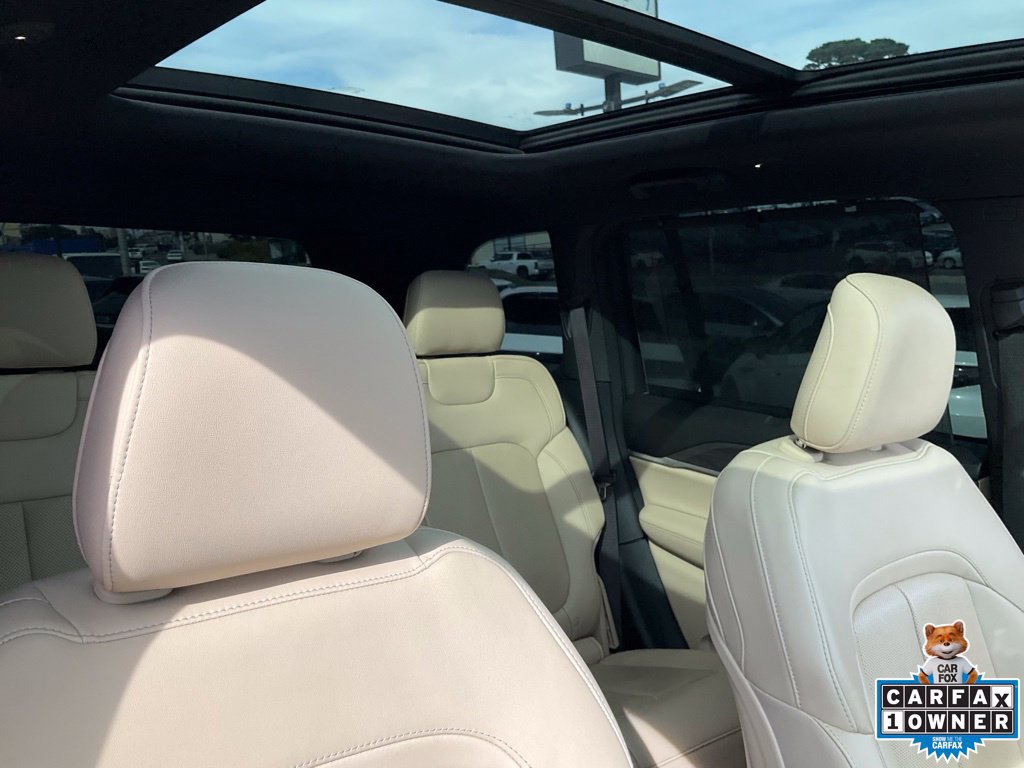 Used 2023 Jeep Grand Cherokee 4WD 4xe w/ Luxury Tech Group II image 66