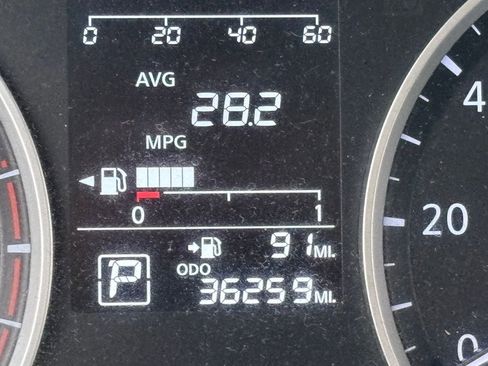 Used 2022 Nissan Kicks S image 17